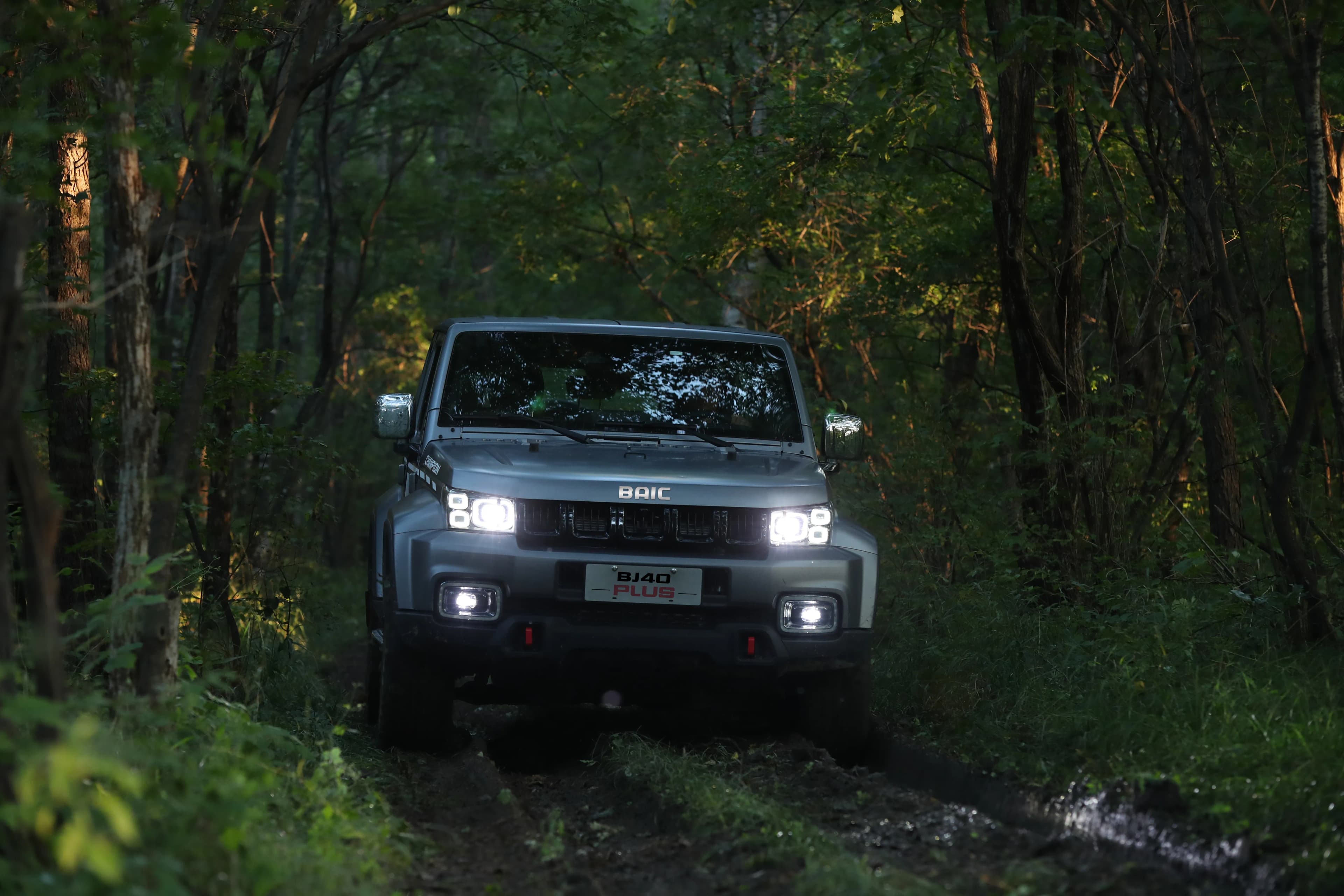 Galería BJ40 PLUS - Imagen 1
